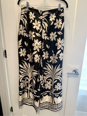 Black & White Tropical Floral Satin Pants